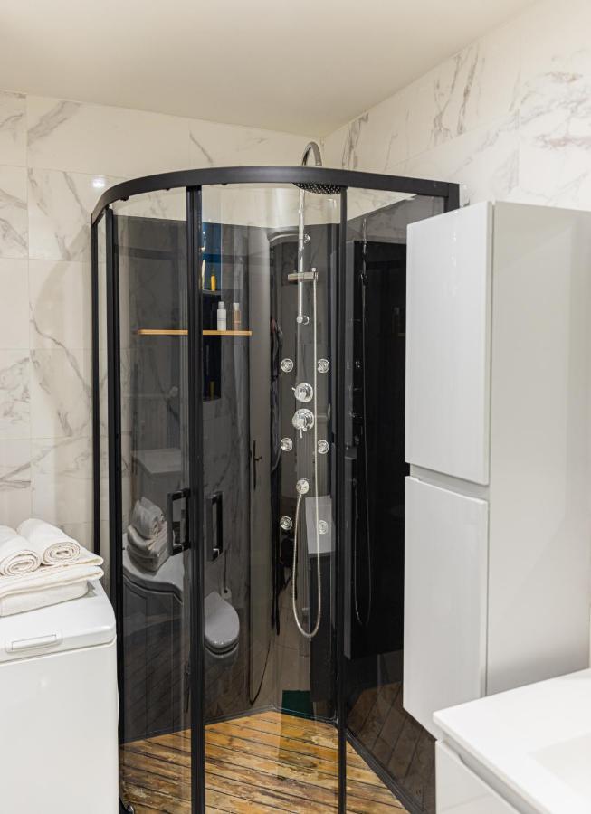 Elegant Et Tres Spacieux, Mon Studio Vous Seduira! Metz Ngoại thất bức ảnh